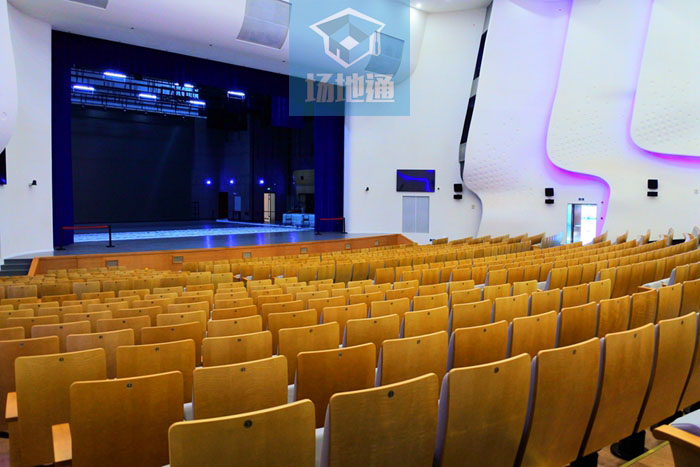 上海大学宝山校区伟长楼大礼堂