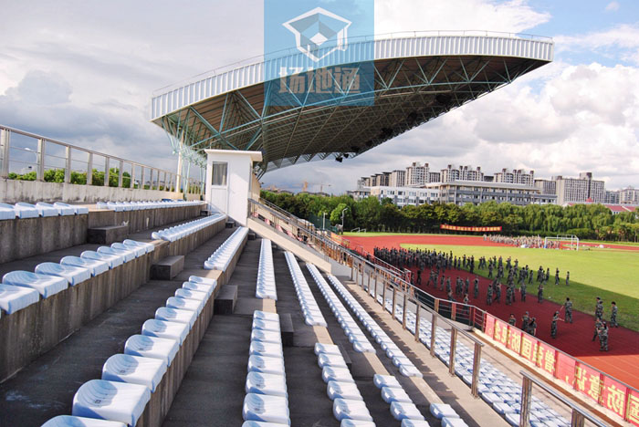 上海外国语大学松江校区体育场