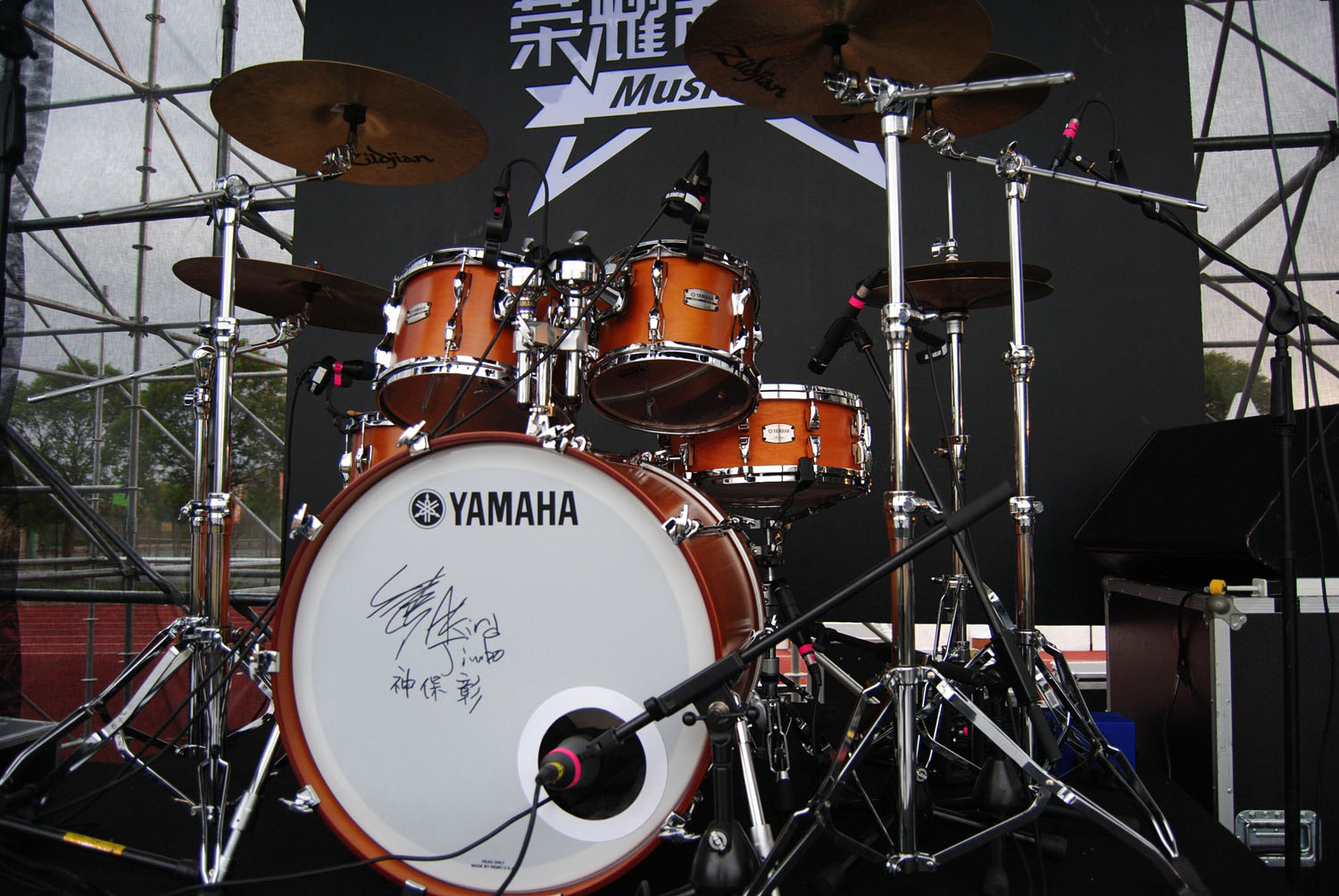 华为&腾讯“觅乐行动·荣耀制噪者”校园音乐节