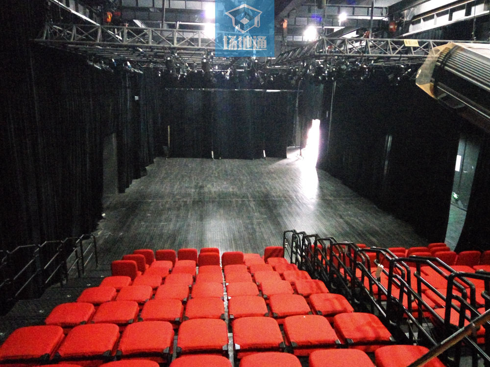 上海视觉艺术学院黑匣子