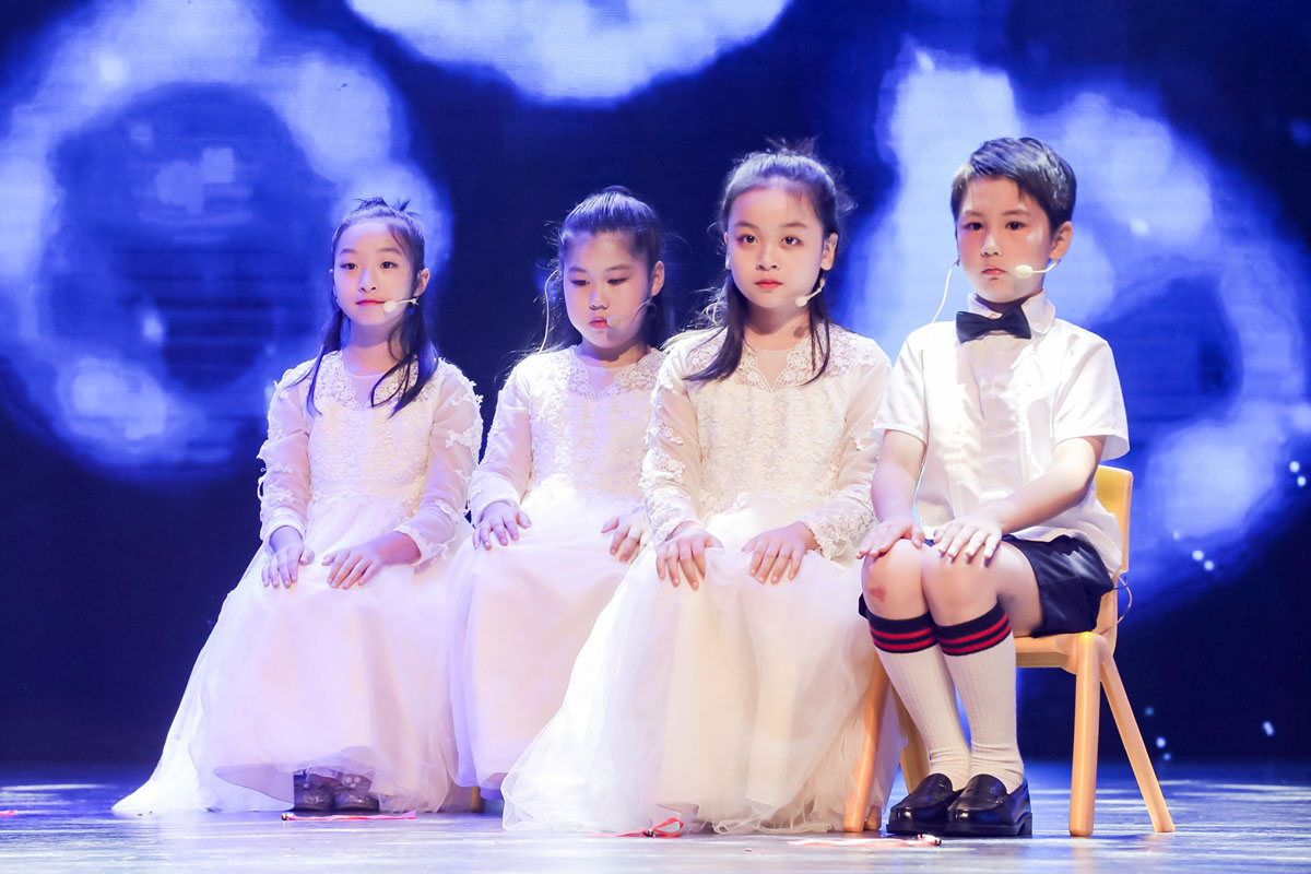 2021绽放的向阳花全国青少儿美术盛典上海站